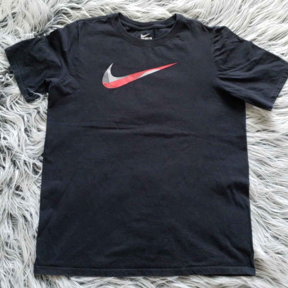 Boy's XL Nike Tee